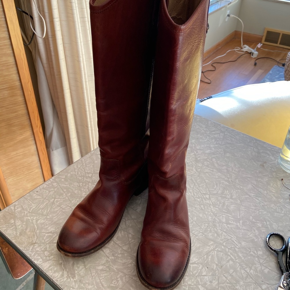 Frye Melissa Button 2 Boot in Cognac